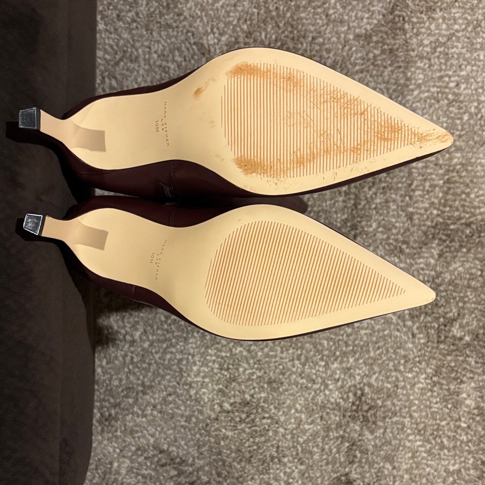 Marc Fisher LTD Melesmee Burgundy Tall Boots Pointed Toe Heel Size 10 E216 - Picture 5 of 8